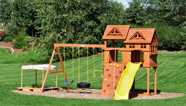 Playset Removal in Pasadena